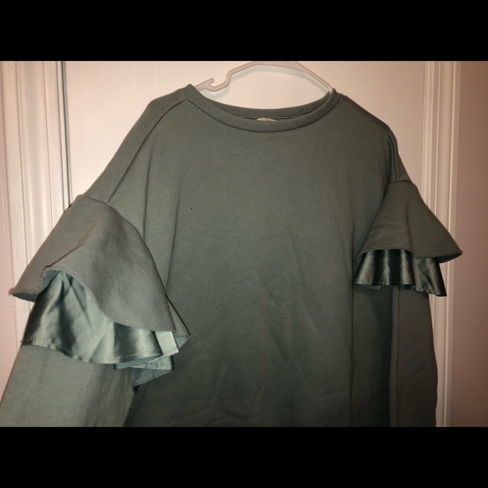 OVERSIZED SATIN DETAIL CREW NECK